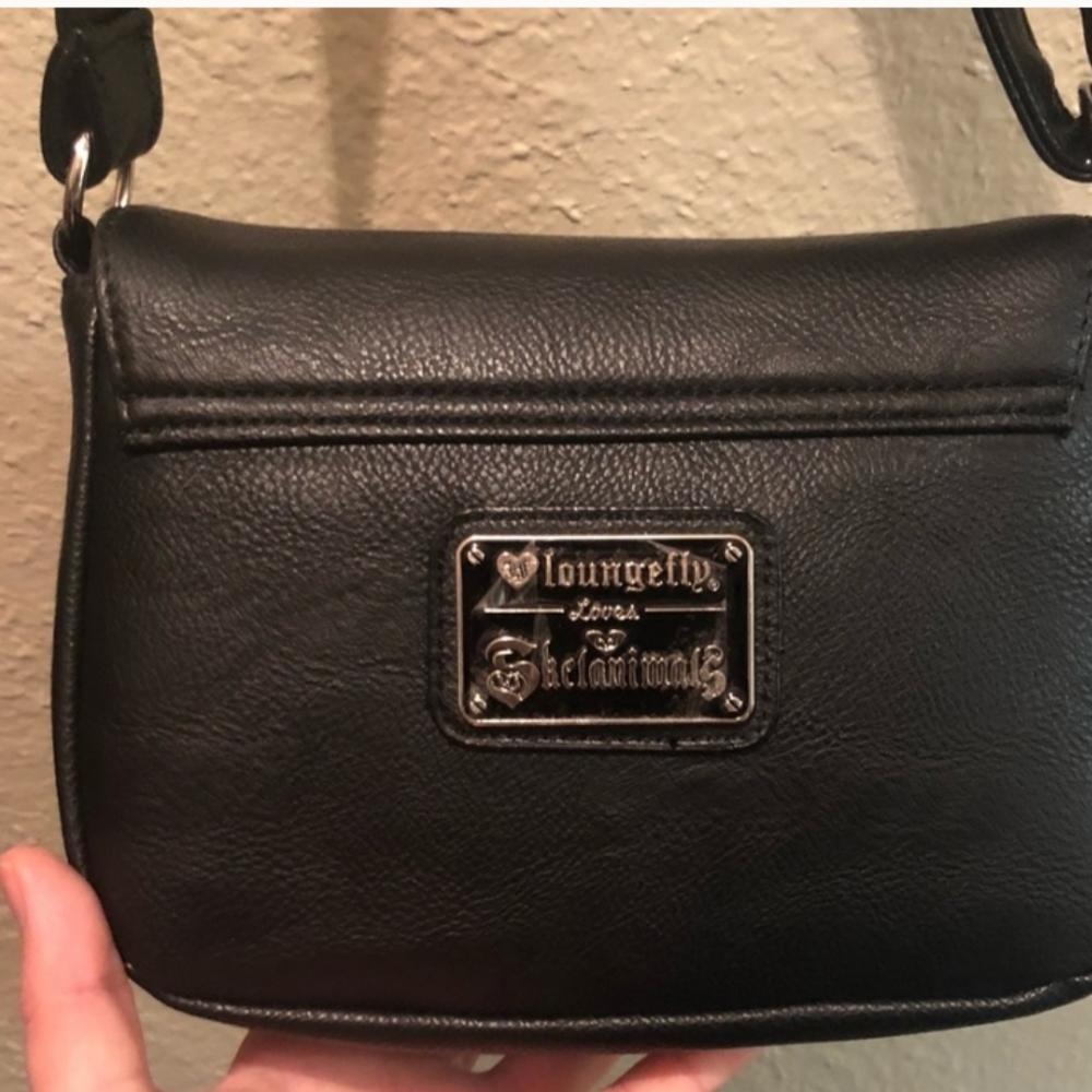 Desperately *Iso" This Loungefly X Skelanimals Diego The Bat Crossbody Bag!!! View 2